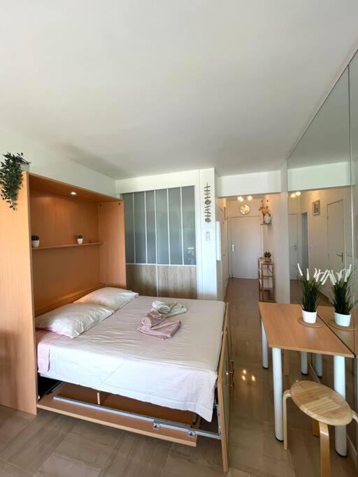 Studio Port Marina - Parking Prive, Climatise Au Ducal Villeneuve-Loubet Eksteriør billede